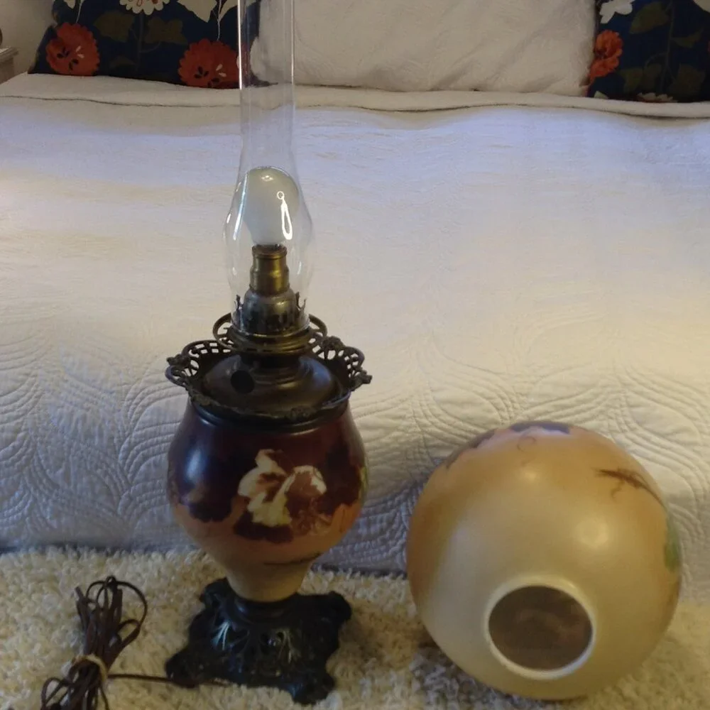 VTG Gone with the Wind Parlor Lamp Victorian Hand Painted Oil - Electric convers
